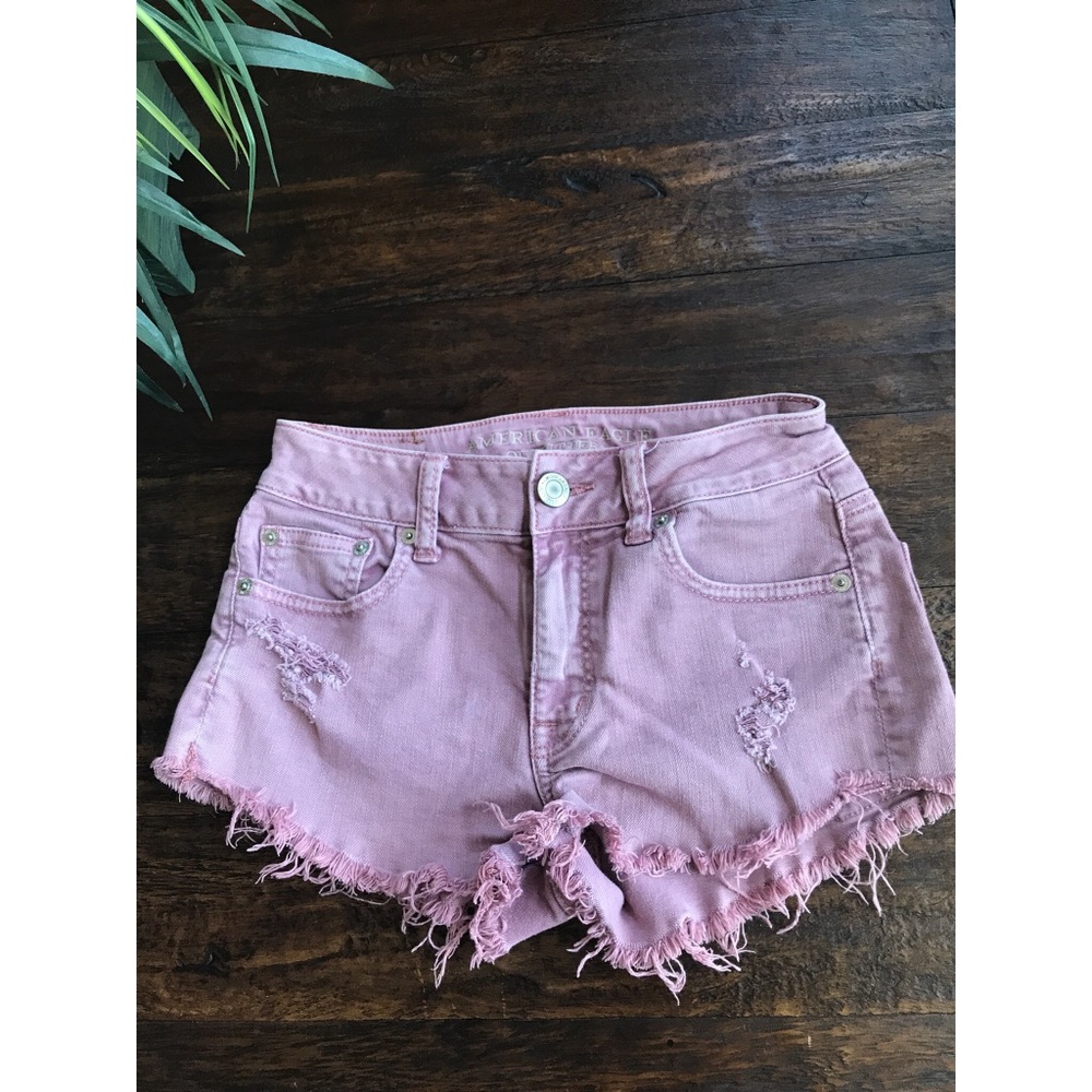 American Eagle women’s pink denim shorts (00)